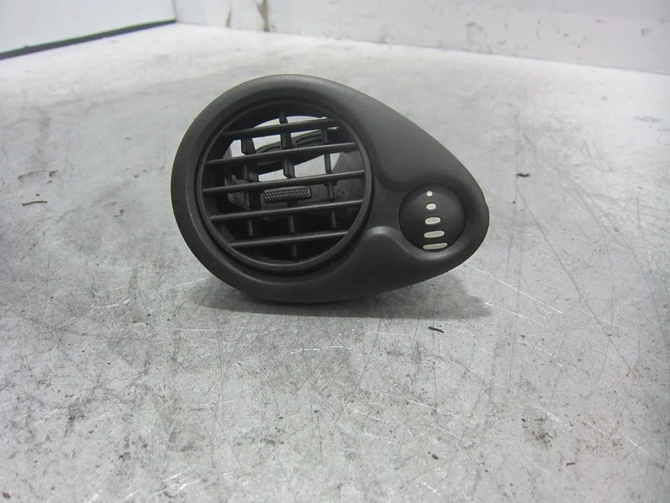 Foto de NO IDENTIFICADO RENAULT CLIO III 1.2 (75 CV / 55 KW) referencia 220407
