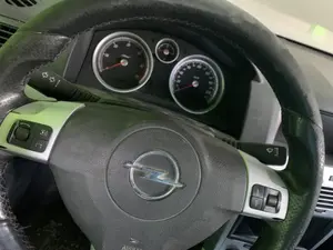 Foto de CUADRO INSTRUMENTOS OPEL ASTRA H CARAVAN 1.9 16V CDTI CAT (Z 19 DTH / LRD) (150 CV / 110 KW)