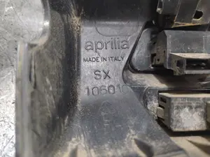 Foto de INTERRUPTOR APRILIA ATLANTIC 125 / 250 125 cm3 - 10 kW (14 CV / 10 KW) foto 3