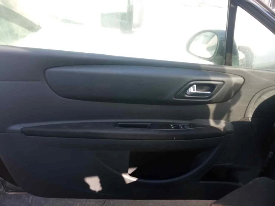 Foto de GUARNECIDO PUERTA DELANTERA IZQUIERDA CITROEN C4 BERLINA 1.6 16V HDi (90 CV / 66 KW)