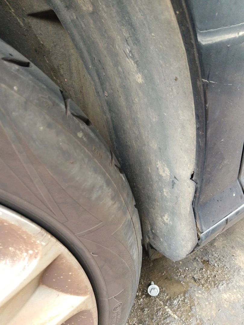 Foto de PASO RUEDA DELANTERO IZQUIERDO PEUGEOT 407 2.0 16V HDi FAP CAT (RHR / DW10BTED4) (136 CV / 100 KW)