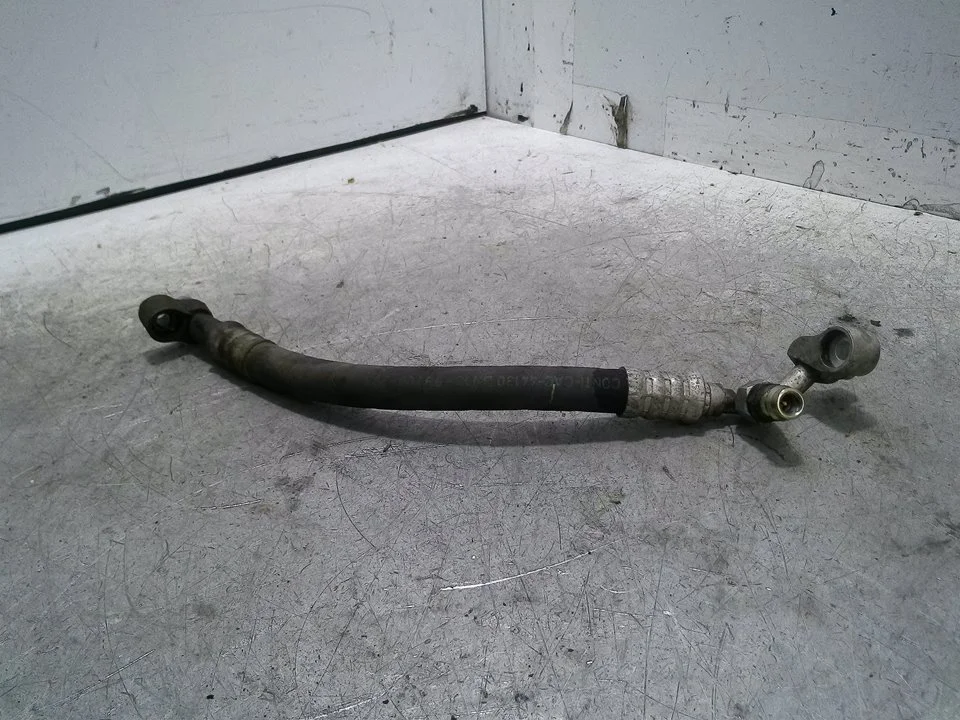 Foto de TUBOS AIRE ACONDICIONADO BMW SERIE 3 BERLINA (E46) 2.0 24V (150 CV / 110 KW) referencia 64536904013