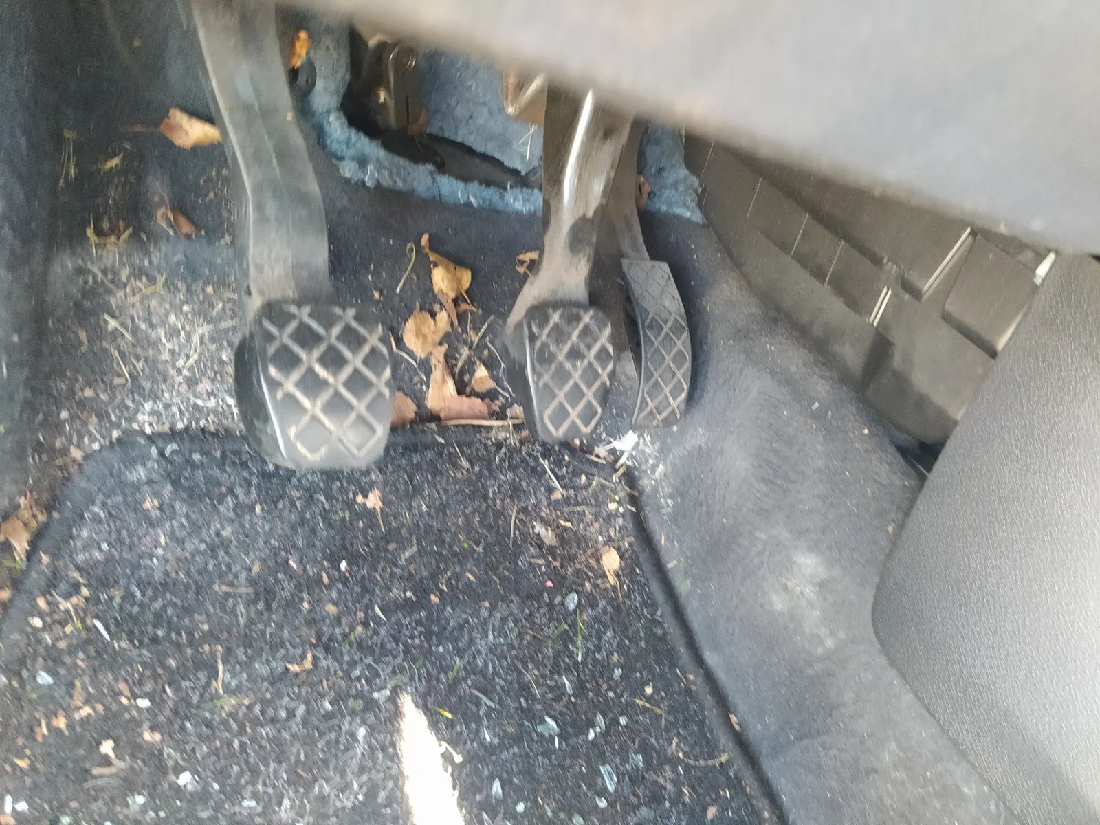 Foto de PEDAL EMBRAGUE VOLKSWAGEN FOX (5Z1)(04.2005) 1.4 (75 CV / 55 KW)