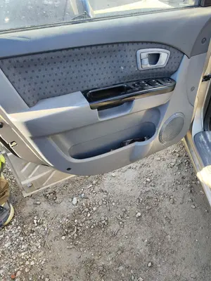 Foto de ELEVALUNAS DELANTERO IZQUIERDO KIA CARENS (RS) 1.8 16V CAT (126 CV / 93 KW)
