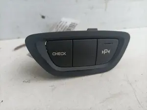 Foto de INTERRUPTOR CITROEN C 15 1.8 Diesel (161) (60 CV / 44 KW) referencia 9682436677