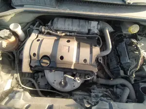 Foto de MOTOR ARRANQUE CITROEN C2 1.6 16V CAT (NFU / TU5JP4) (109 CV / 80 KW) referencia D6G3