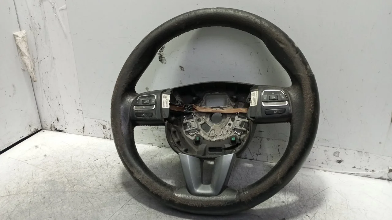 Foto de VOLANTE SEAT ALTEA (5P1) 1.6 TDI (105 CV / 77 KW) referencia 3066821