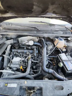 Foto de ARTICULACION LIMPIA DELANTERA VOLKSWAGEN GOLF III (1H1)(11.1991) 1.9 TDI (110 CV / 81 KW)