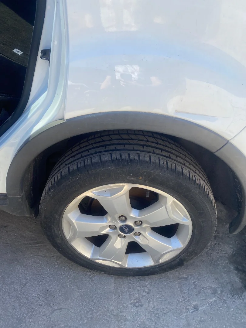 Foto de JUEGO LLANTAS FORD KUGA (CBV) 2.0 TDCi CAT (136 CV / 100 KW)