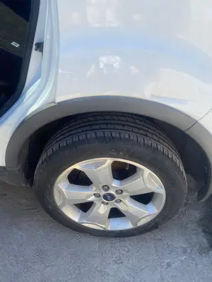 Foto de JUEGO LLANTAS FORD KUGA (CBV) 2.0 TDCi CAT (136 CV / 100 KW)