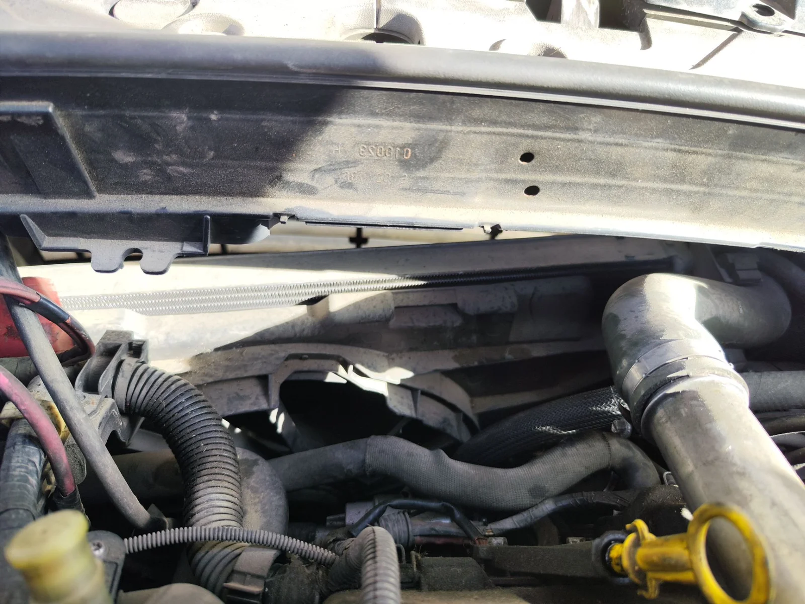 Foto de RADIADOR AGUA RENAULT SCENIC II (JM) 1.5 dCi Diesel (106 CV / 78 KW)