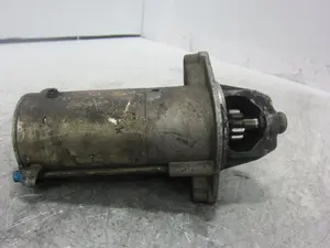 Foto de MOTOR ARRANQUE FORD FOCUS BERLINA (CAK) 1.6 16V CAT (101 CV / 74 KW) referencia 2109622 foto 4