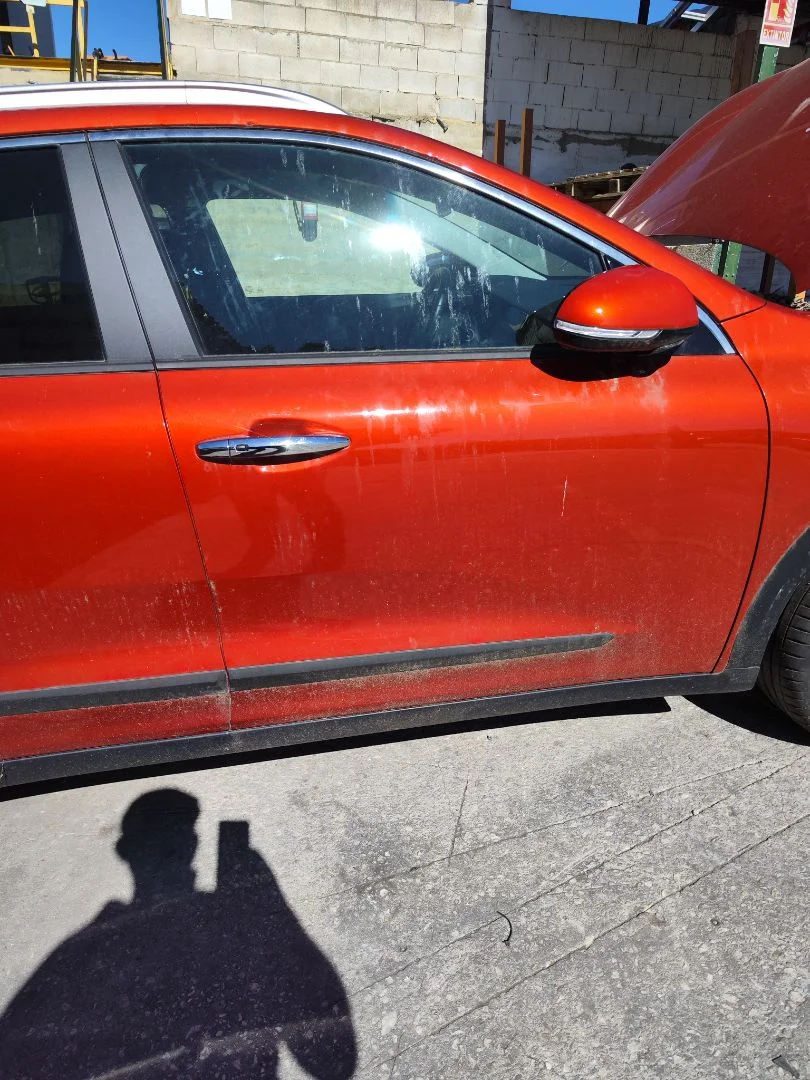 Foto de PUERTA DELANTERA DERECHA KIA NIRO (SG2) Híbrido 104 kW (1.6 Ltr. - 77 kW) (141 CV / 104 KW)