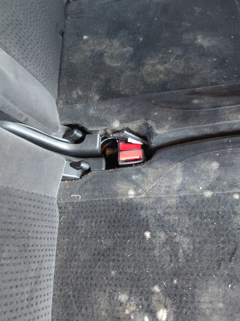 Foto de ENGANCHE CINTURON TRASERO CENTRAL CITROEN GRAND C4 PICASSO 1.6 16V HDi FAP (109 CV / 80 KW)