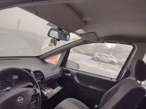 Foto de LUZ INTERIOR OPEL ASTRA G BERLINA 1.7 16V DTI CAT (Y 17 DT / LR6) (75 CV / 55 KW) referencia 9104347