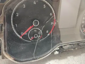 Foto de CUADRO INSTRUMENTOS VOLKSWAGEN POLO VI (AW1)(08.2017) 1.0 (65 CV / 48 KW) referencia A2C11336300 foto 5