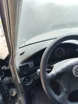 Foto de VOLANTE VOLKSWAGEN PASSAT BERLINA (3B2) 1.9 TDI (110 CV / 81 KW) referencia 3B0419091AEFKZ foto 4