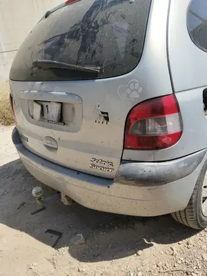 Foto de PARAGOLPES TRASERO RENAULT SCENIC I (JA...) 1.9 dCi Diesel CAT (102 CV / 75 KW) referencia 7701473550 foto 2