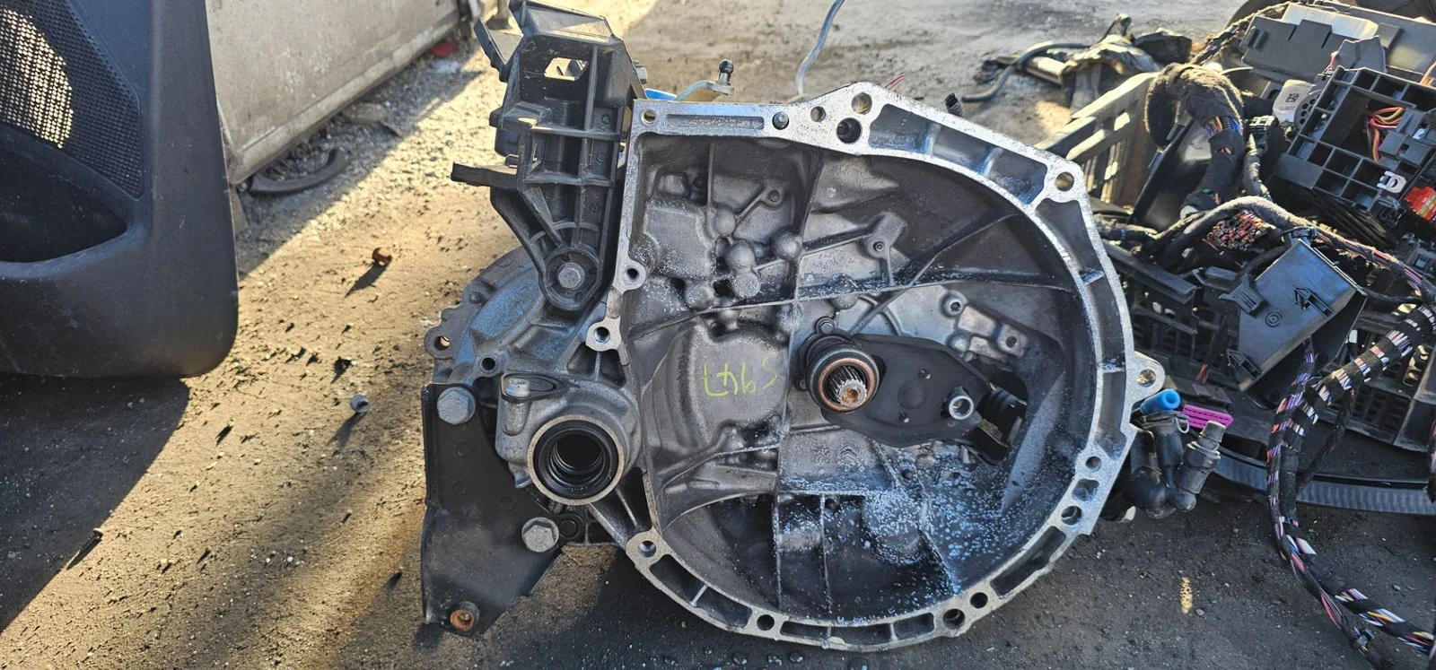 Foto de CAJA CAMBIOS PEUGEOT 208 1.2 12V e-VTi / PureTech (81 CV / 60 KW) referencia 20A704