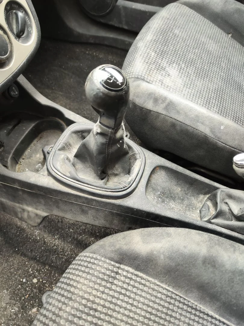 Foto de PALANCA CAMBIO OPEL CORSA D 1.3 16V CDTI (75 CV / 55 KW)