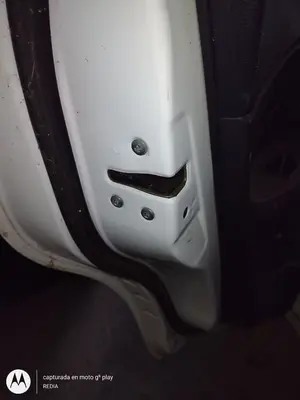 Foto de CERRADURA PUERTA TRASERA IZQUIERDA KIA RIO (UB) 1.2 CAT (86 CV / 63 KW)
