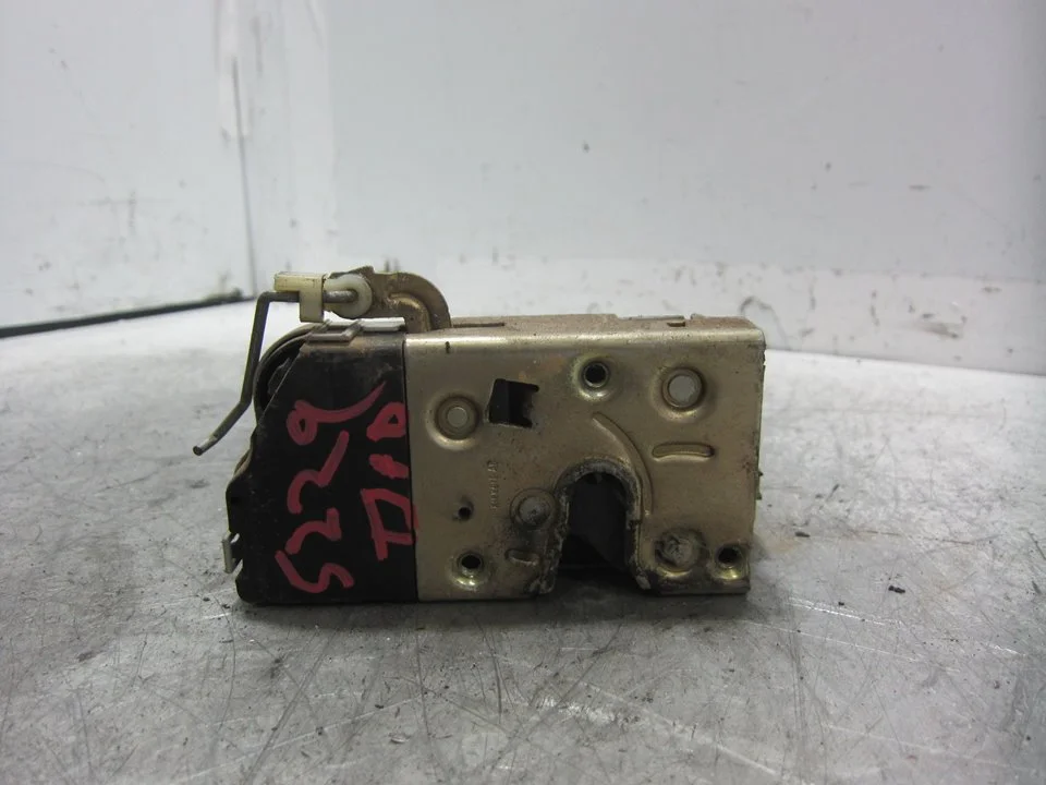 Foto de CERRADURA PUERTA DELANTERA DERECHA PEUGEOT 307 BREAK / SW (S1)(04.2002) 2.0 HDi CAT (90 CV / 66 KW) referencia 9652229780