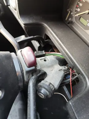 Foto de WARNING VOLKSWAGEN GOLF III (1H1)(11.1991) 1.9 TDI (110 CV / 81 KW)