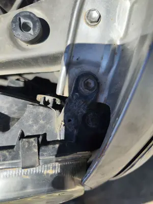 Foto de FARO IZQUIERDO TOYOTA COROLLA (E11) 2.0 Turbodiesel CAT (90 CV / 66 KW) referencia 811701E410 foto 2
