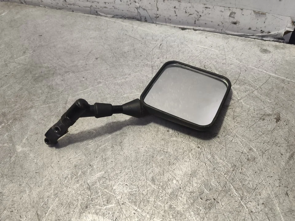 Foto de RETROVISOR IZQUIERDO DUCATI MONSTER 696 696 cm3 - 58.8 kW (80 CV / 59 KW) referencia E90006