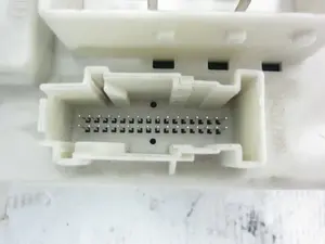 Foto de CAJA RELES / FUSIBLES FORD FOCUS II (1.6 (90 CV / 66 KW) diesel) referencia 14A073 foto 12