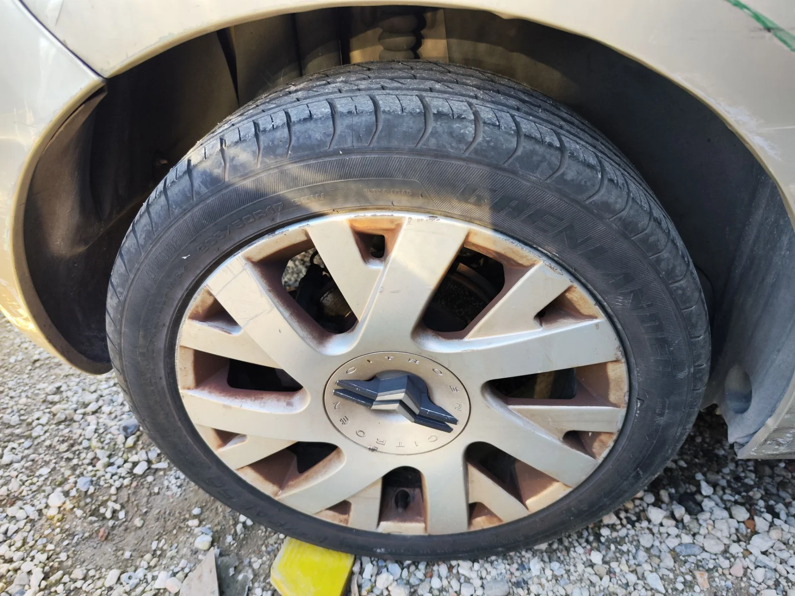 Foto de LLANTA CITROEN C4 BERLINA 1.6 16V HDi (90 CV / 66 KW)