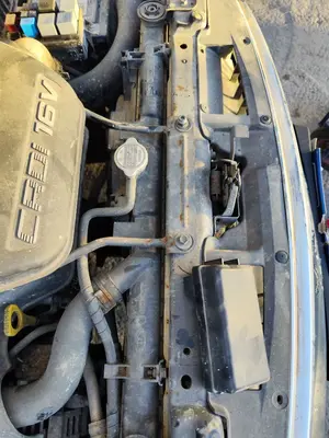 Foto de RADIADOR AGUA KIA CARENS (RS) 2.0 Turbodiesel CAT (113 CV / 83 KW) referencia 0K2KB15200A