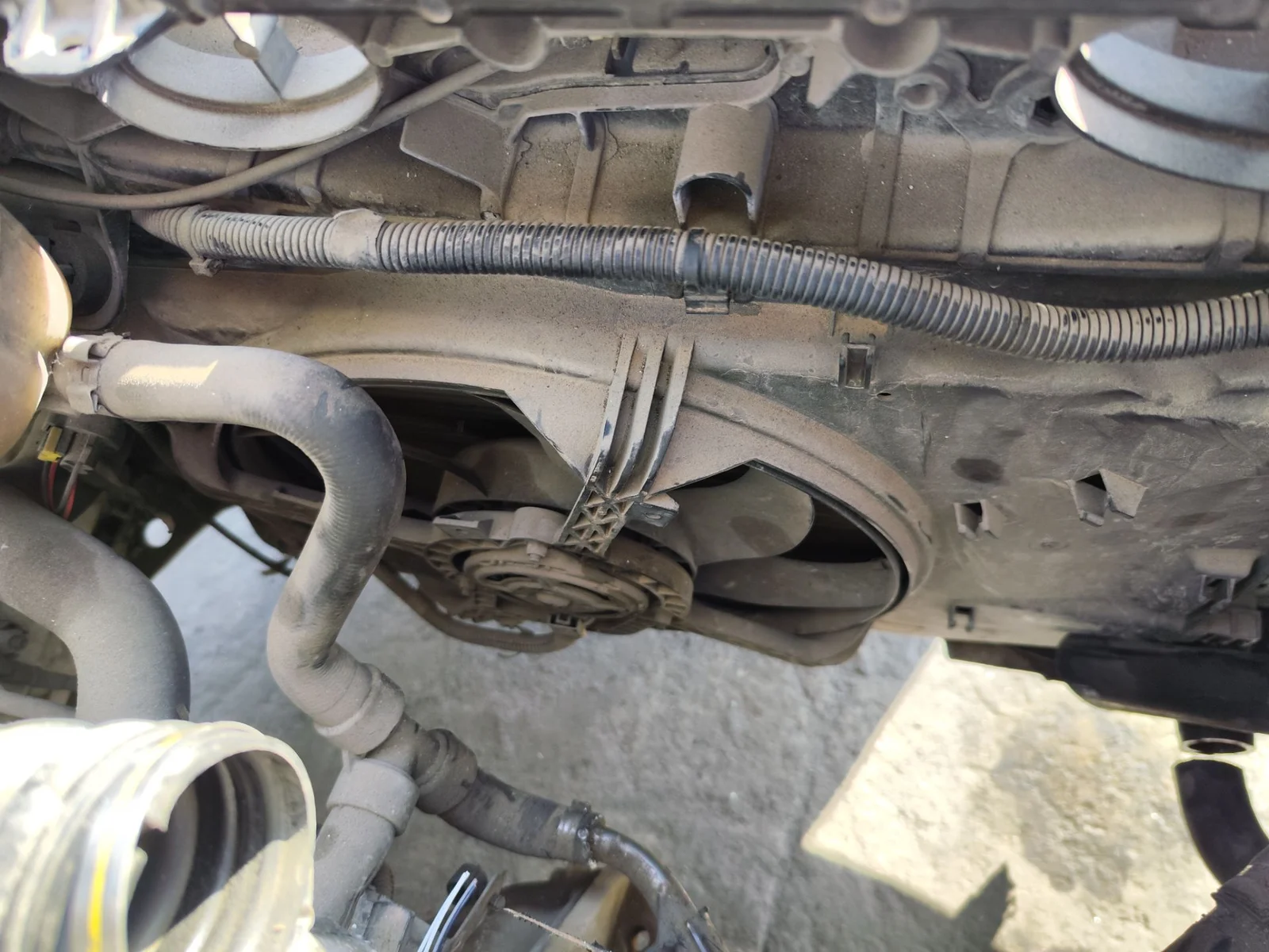 Foto de ELECTROVENTILADOR FIAT GRANDE PUNTO (199) 1.2 CAT (65 CV / 48 KW) referencia 0052017371