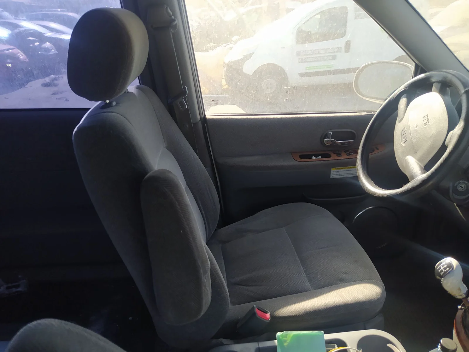 Foto de ASIENTO DELANTERO IZQUIERDO KIA CARNIVAL II (FL) 2.9 CRDi CAT (144 CV / 106 KW) referencia 2K5BA57100CFKZ
