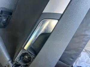 Foto de MANETA INTERIOR TRASERA IZQUIERDA AUDI A3 SPORTBACK (8PA) 2.0 16V TFSI (200 CV / 147 KW) referencia 8P4839019E FKZ
