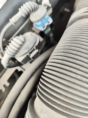 Foto de RESISTENCIA CALEFACCION AUDI A6 BERLINA (4B2) 2.5 V6 24V TDI (180 CV / 132 KW) referencia 4B0820521 foto 2