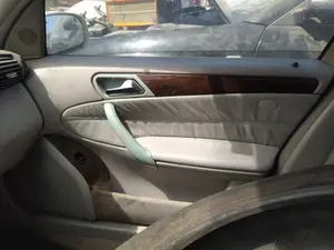 Foto de MANETA INTERIOR DELANTERA DERECHA MERCEDES-BENZ CLASE C (BM 203) BERLINA 2.2 CDI CAT (150 CV / 110 KW) referencia A2037273828 9116