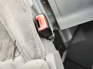Foto de PRETENSOR AIRBAG IZQUIERDO MERCEDES-BENZ VIANO (639) 2.1 CDI CAT (150 CV / 110 KW)