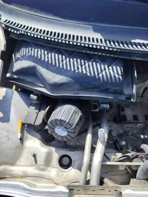 Foto de CAJA RELES / FUSIBLES AUDI A4 AVANT (8E) 3.0 V6 24V TDI (233 CV / 171 KW)