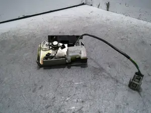 Foto de CERRADURA MALETERO / PORTON FORD MONDEO TURNIER (GE) 2.0 TDCi TD CAT (116 CV / 85 KW) referencia 1145188 foto 3