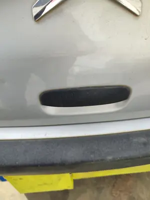 Foto de CERRADURA MALETERO / PORTON CITROEN C4 BERLINA 1.6 16V HDi (90 CV / 66 KW)