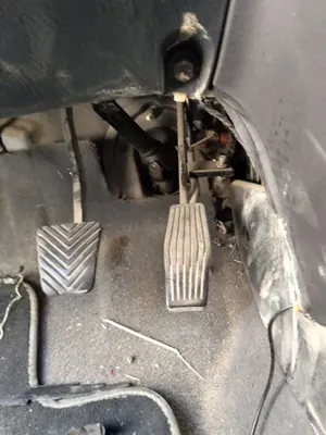 Foto de PEDAL ACELERADOR HYUNDAI ELANTRA (XD) 2.0 CRDi CAT (113 CV / 83 KW)