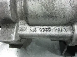 Foto de BOMBA INYECCION FORD MONDEO BERLINA (GE) referencia 9303108A foto 4