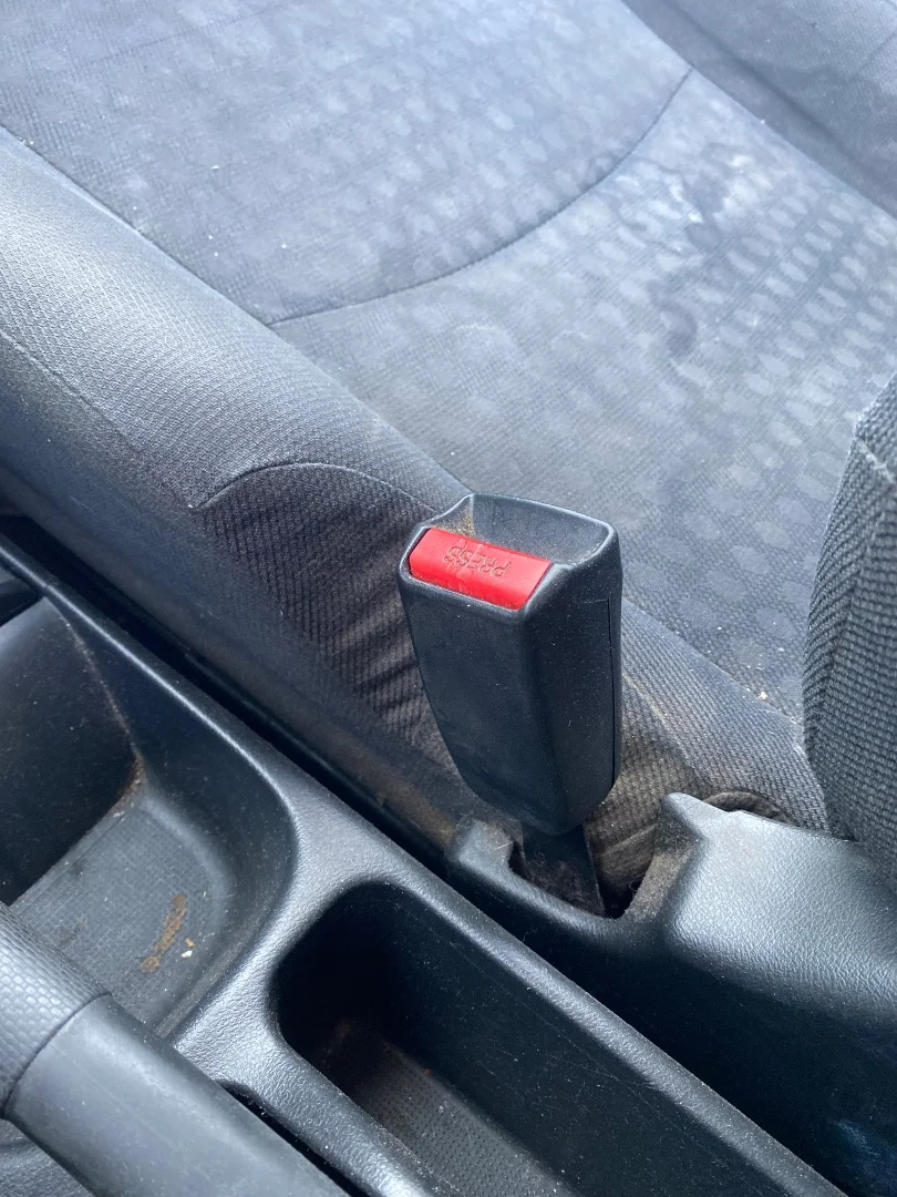 Foto de ENGANCHE CINTURON DELANTERO DERECHO HONDA CIVIC BERLINA 3 PUERTAS (EP) 1.6 VTEC CAT (D 16 V 1) (110 CV / 81 KW)