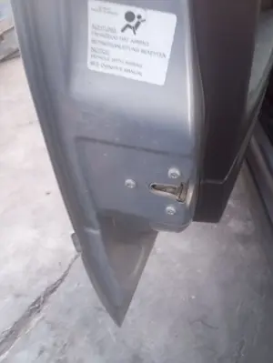 Foto de CERRADURA PUERTA DELANTERA IZQUIERDA OPEL ASTRA G BERLINA 1.6 CAT (Z 16 SE / L55) (84 CV / 62 KW) referencia 24444011