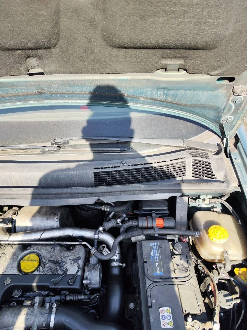 Foto de BRAZO LIMPIA DELANTERO IZQUIERDO OPEL ZAFIRA A 2.0 DTI (101 CV / 74 KW) referencia 90582557
