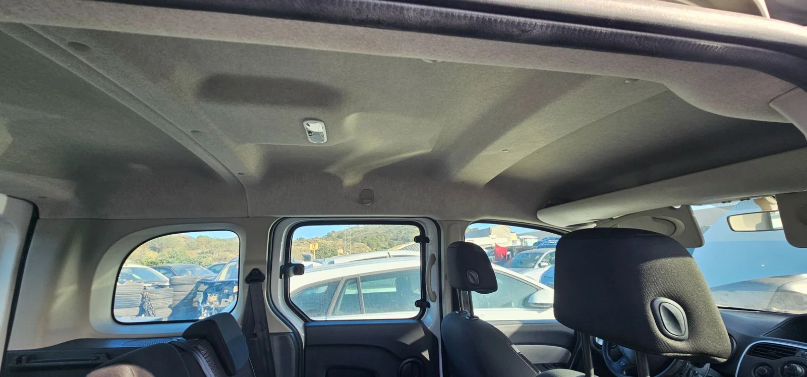 Foto de TECHO INTERIOR RENAULT KANGOO II (F/KW0) 1.5 dCi Diesel FAP (90 CV / 66 KW) referencia 8200663729