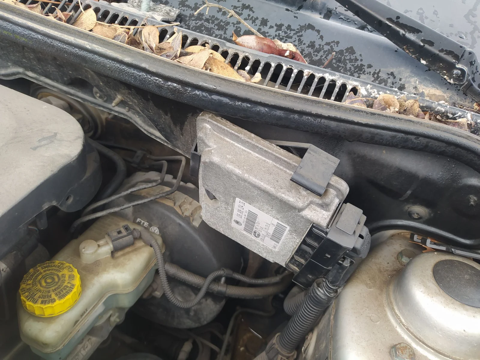 Foto de BOMBA FRENO SEAT CORDOBA BERLINA (6L2) 1.4 16V (101 CV / 74 KW)