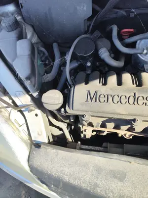 Foto de MOTOR COMPLETO MERCEDES-BENZ VANEO (BM 414) COMPACT VAN 1.7 CDI Diesel CAT (75 CV / 55 KW) referencia OM668914