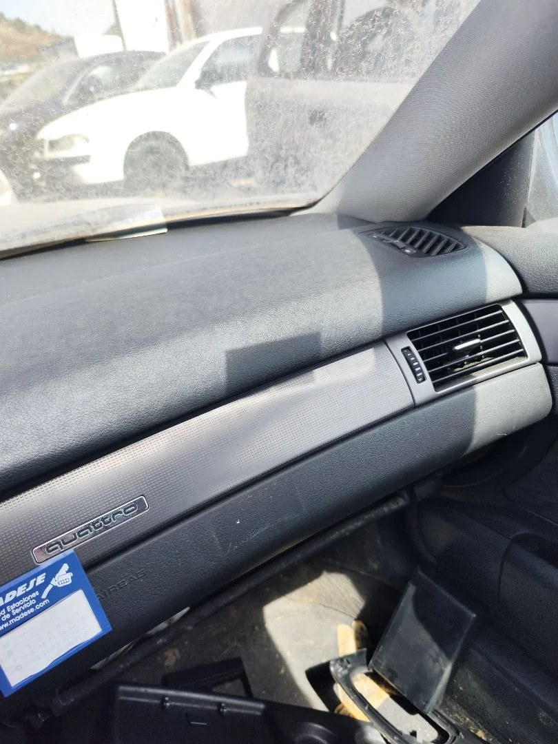Foto de AIRBAG DELANTERO DERECHO AUDI A6 BERLINA (4B2) 2.5 V6 24V TDI (180 CV / 132 KW) referencia 4B1880204G